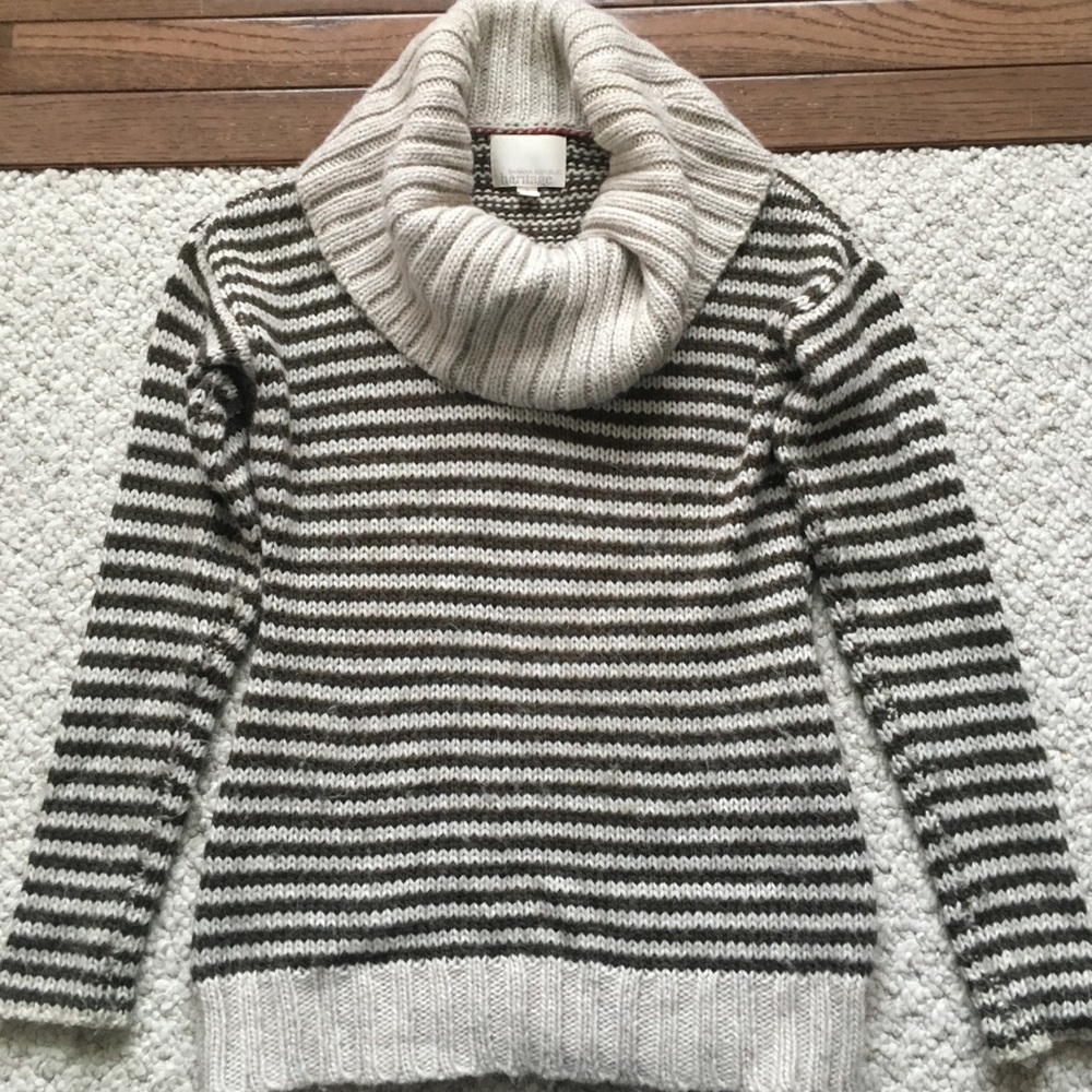 Banana Republic Sweater